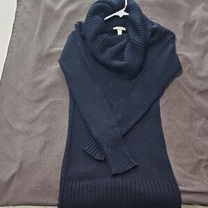 Elegant Navy Women's Turtleneck Sweater